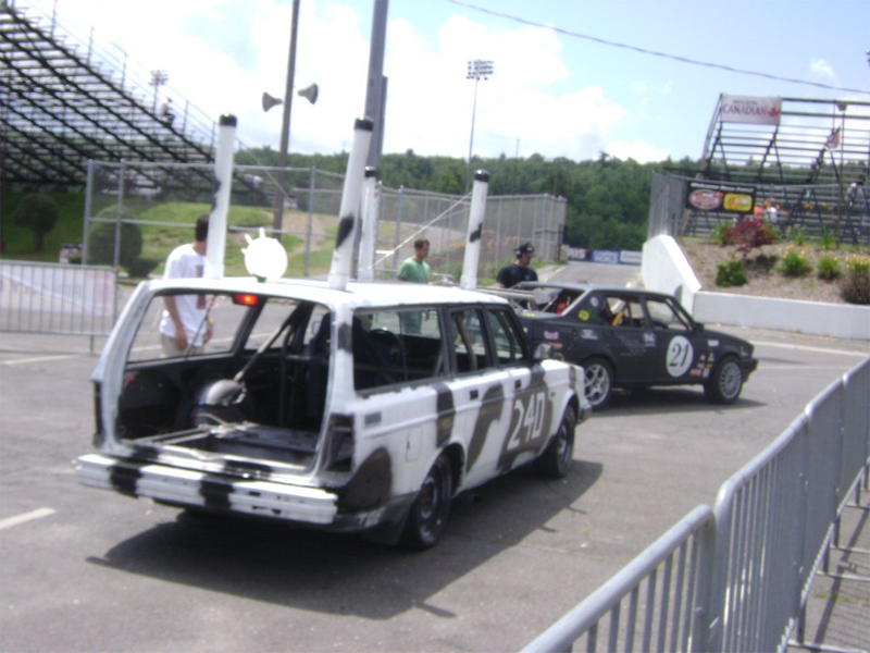Illustration for article titled The 24 Hours Of LeMons New England 2009 Über Gallery, Part 2